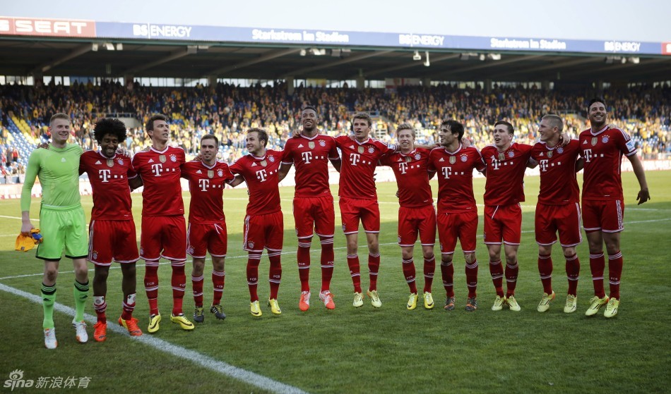 尼克斯主场战绩辉煌，刷新队史最佳开局记录（尼克斯主场势不可挡，改写队史最佳开局纪录）