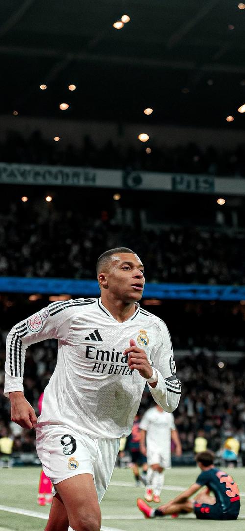 状态火热！布伦森首节8中5得到16分5助攻