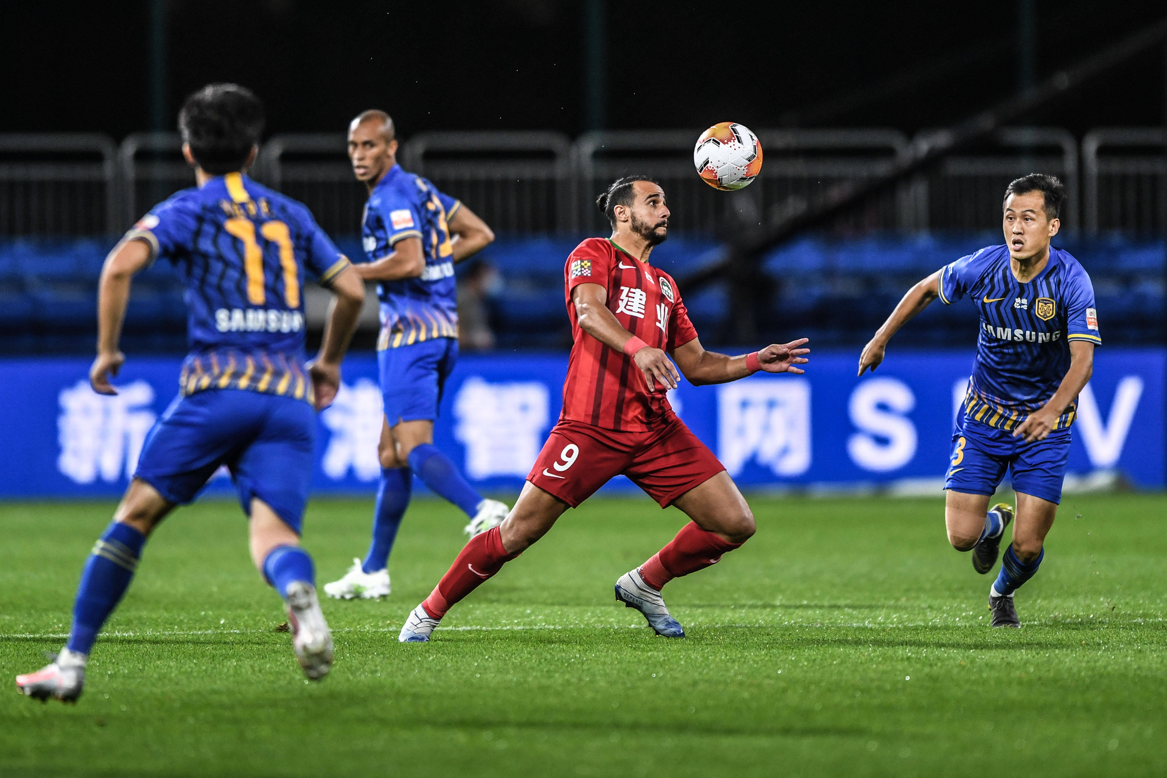 刘翠青获残特奥会女子T11级100米跑冠军