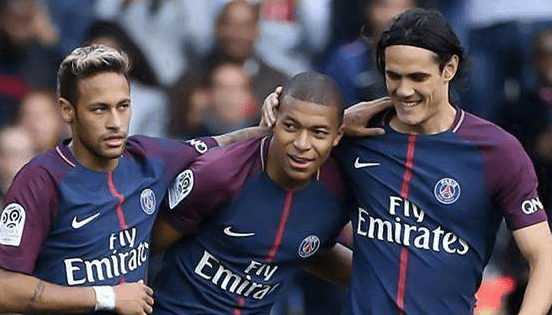 状态低迷！快船半场12次失误&三分16中5（快船半场状态堪忧：12次失误、三分球16投仅5中）